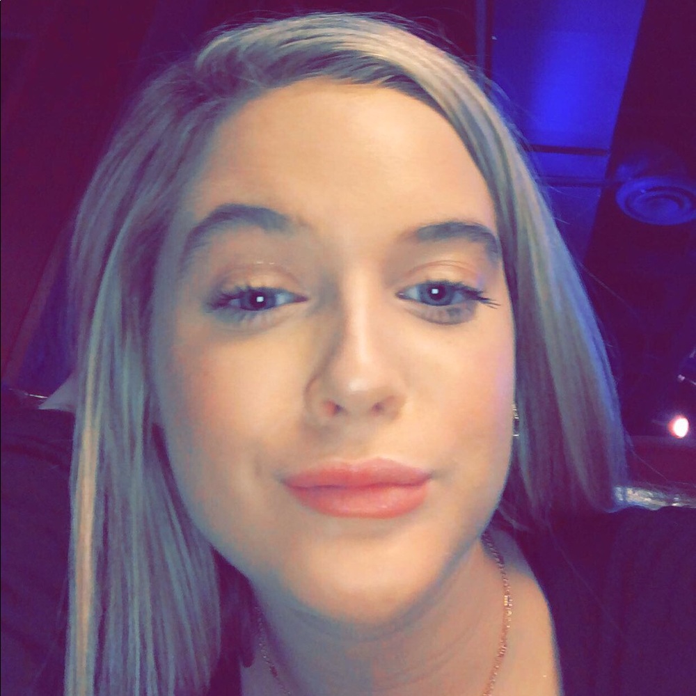 Meet your Posher, Mallory